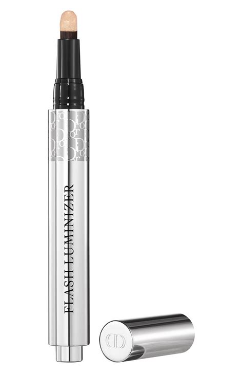 dior luminizer pen.